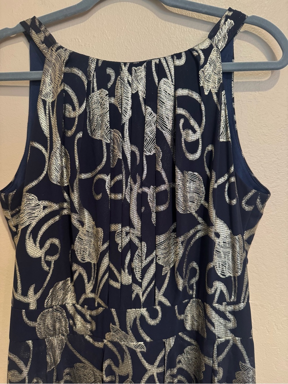 Queen Navy & Gold Metallic Foil Knit Jacquard Gown W/Halter Neck Fitted Waist - Picture 11 of 11